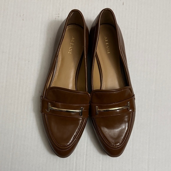 NWOT Alfani Women's Rich Brown Loafers - Picture 1 of 5